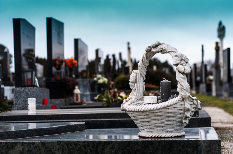 funeraire-TOURNEFORT-min_cemetery-1758349